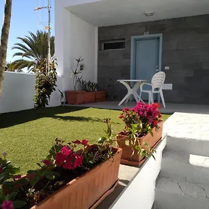 https://holiday-apartments-natalia.in-canary-islands.com