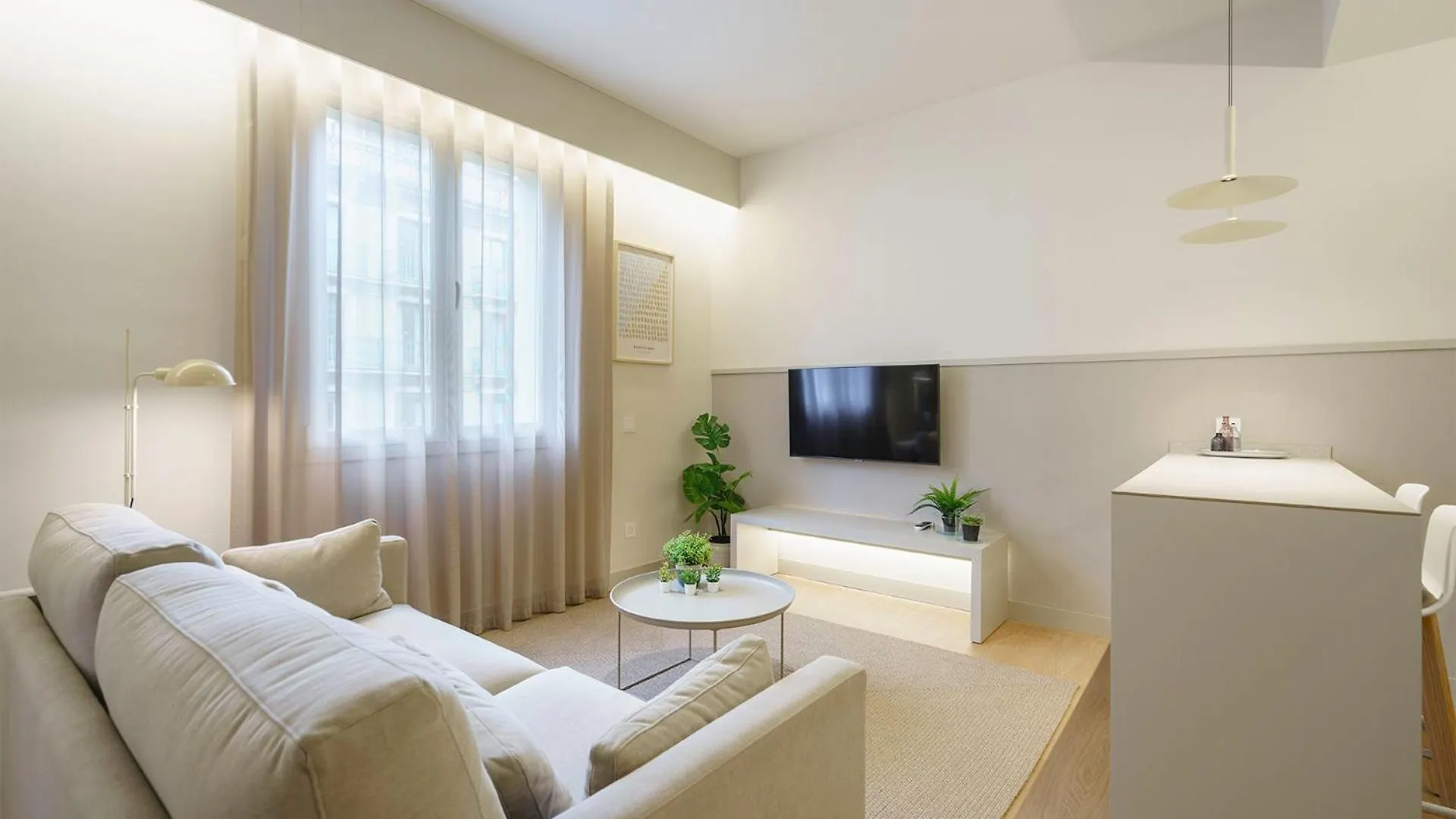 Fisa Rentals Ramblas Apartments Barcelona 0*,