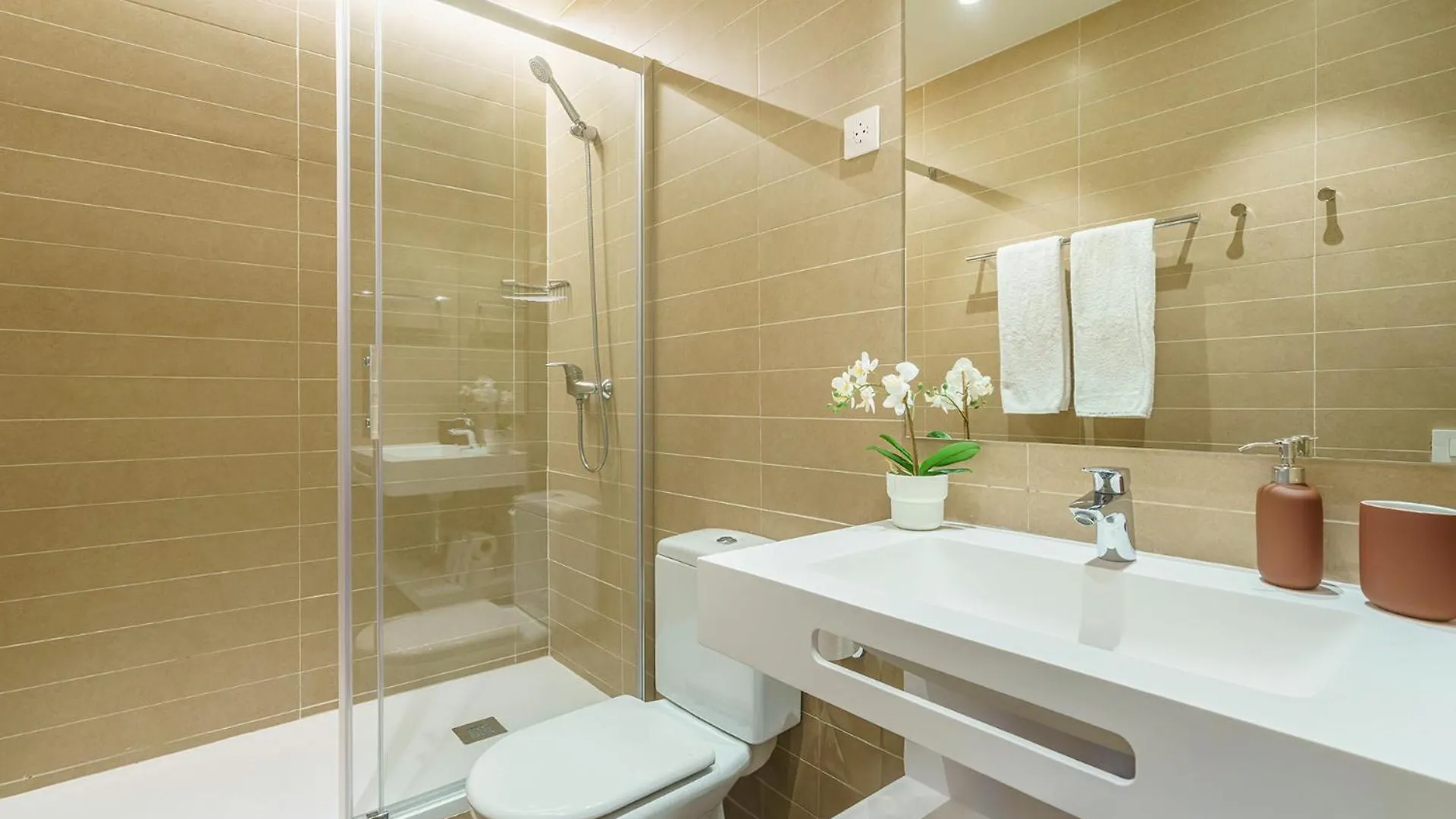 Fisa Rentals Ramblas Apartments Barcelona 0*,  Spain