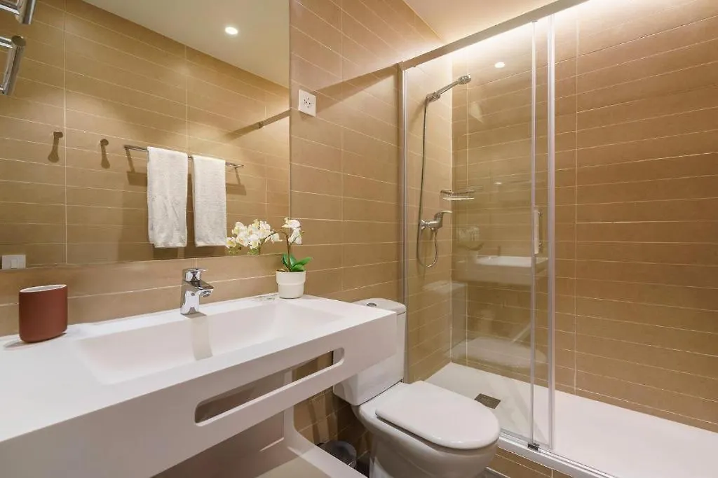 Fisa Rentals Ramblas Apartments Barcelona