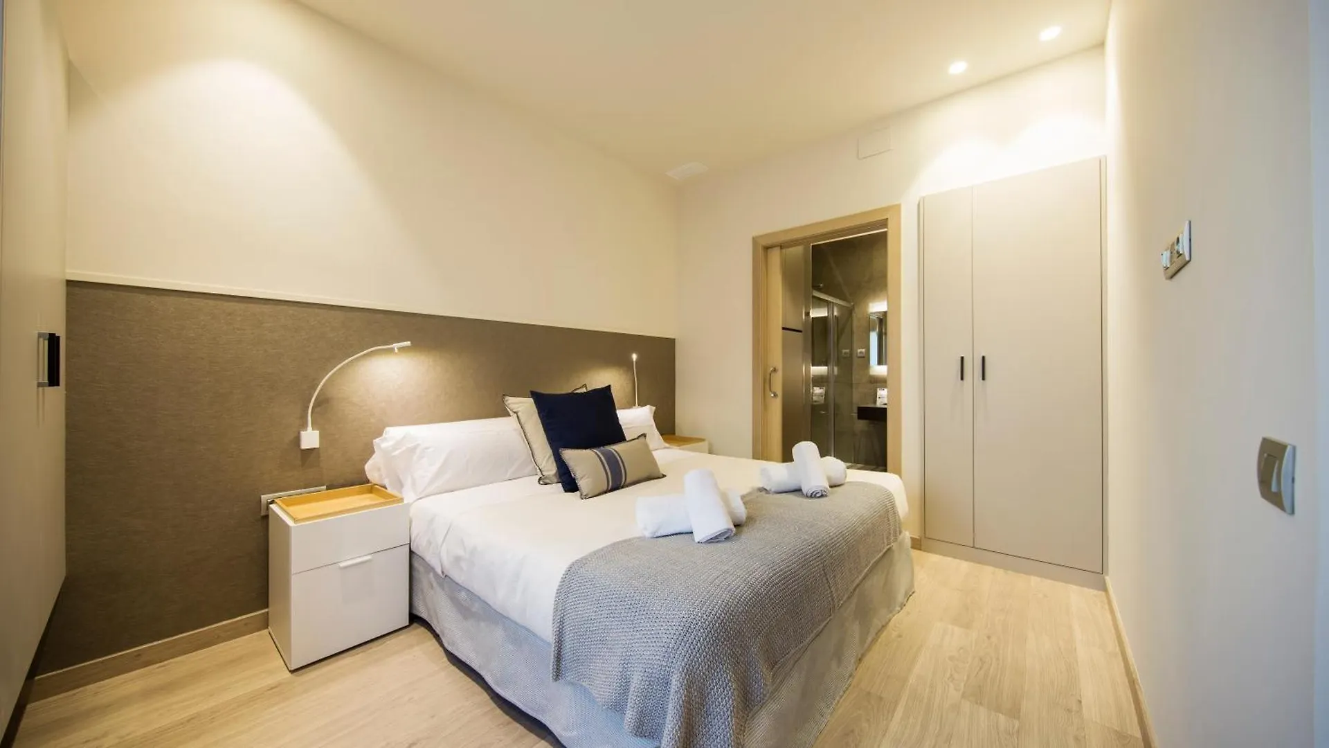 Fisa Rentals Ramblas Apartments Barcelona Spain