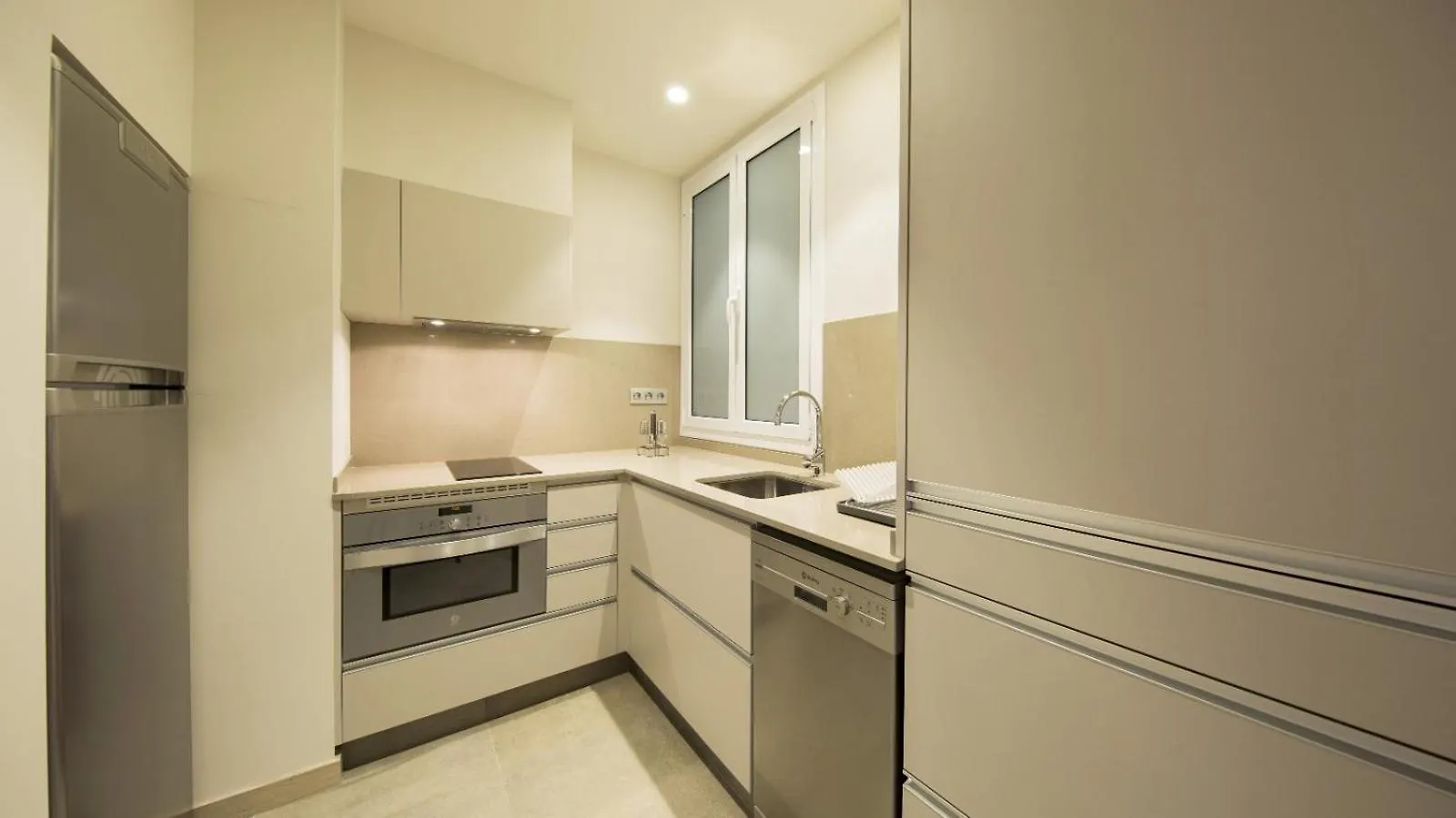Fisa Rentals Ramblas Apartments Barcelona