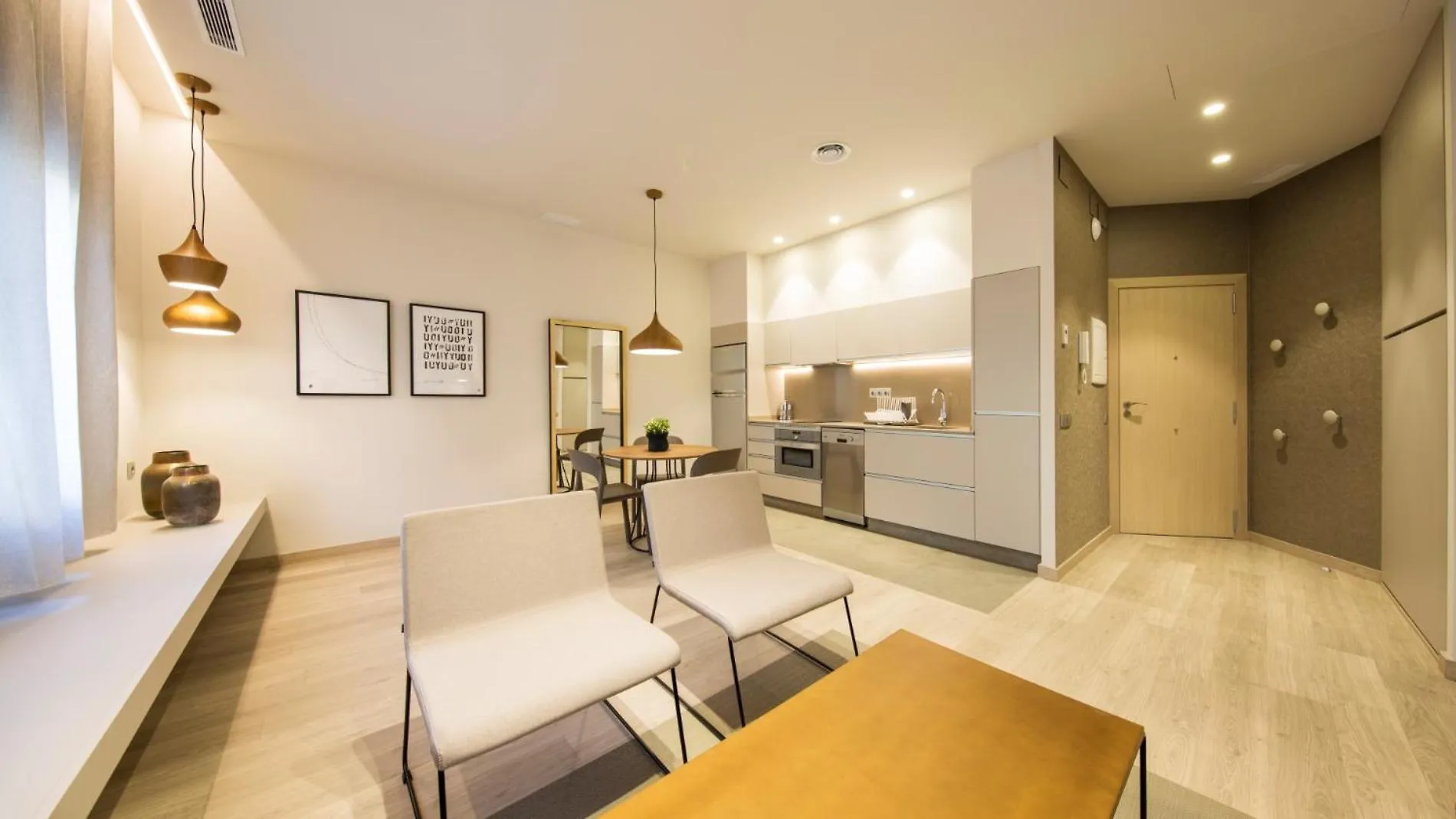 Fisa Rentals Ramblas Apartments Barcelona