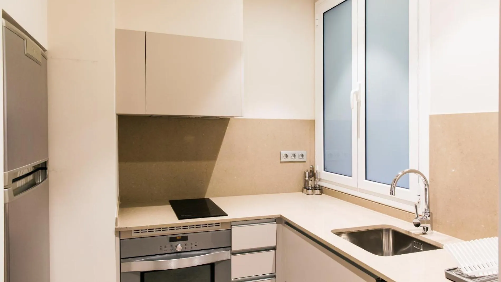 Fisa Rentals Ramblas Apartments Barcelona