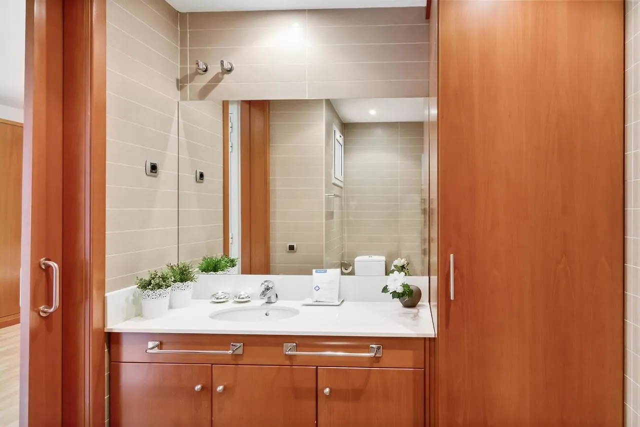 Fisa Rentals Ramblas Apartments Barcelona