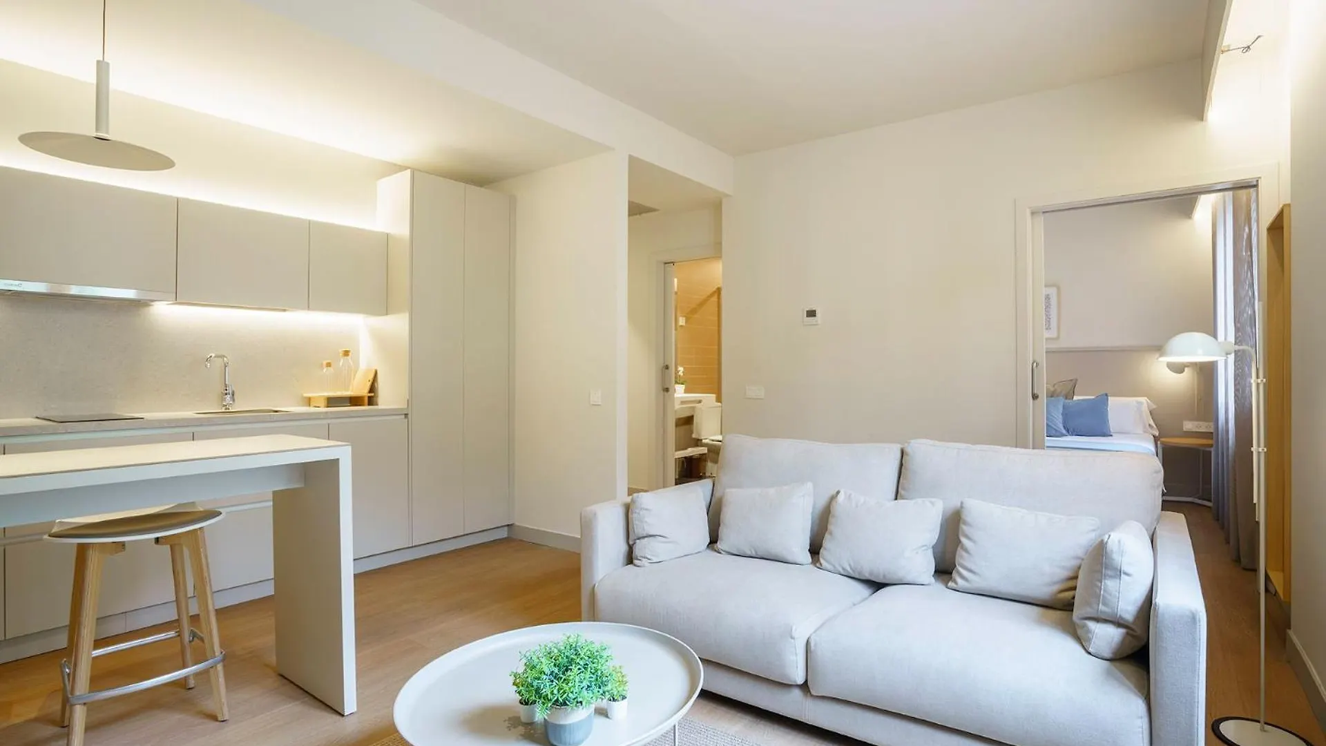Fisa Rentals Ramblas Apartments Barcelona