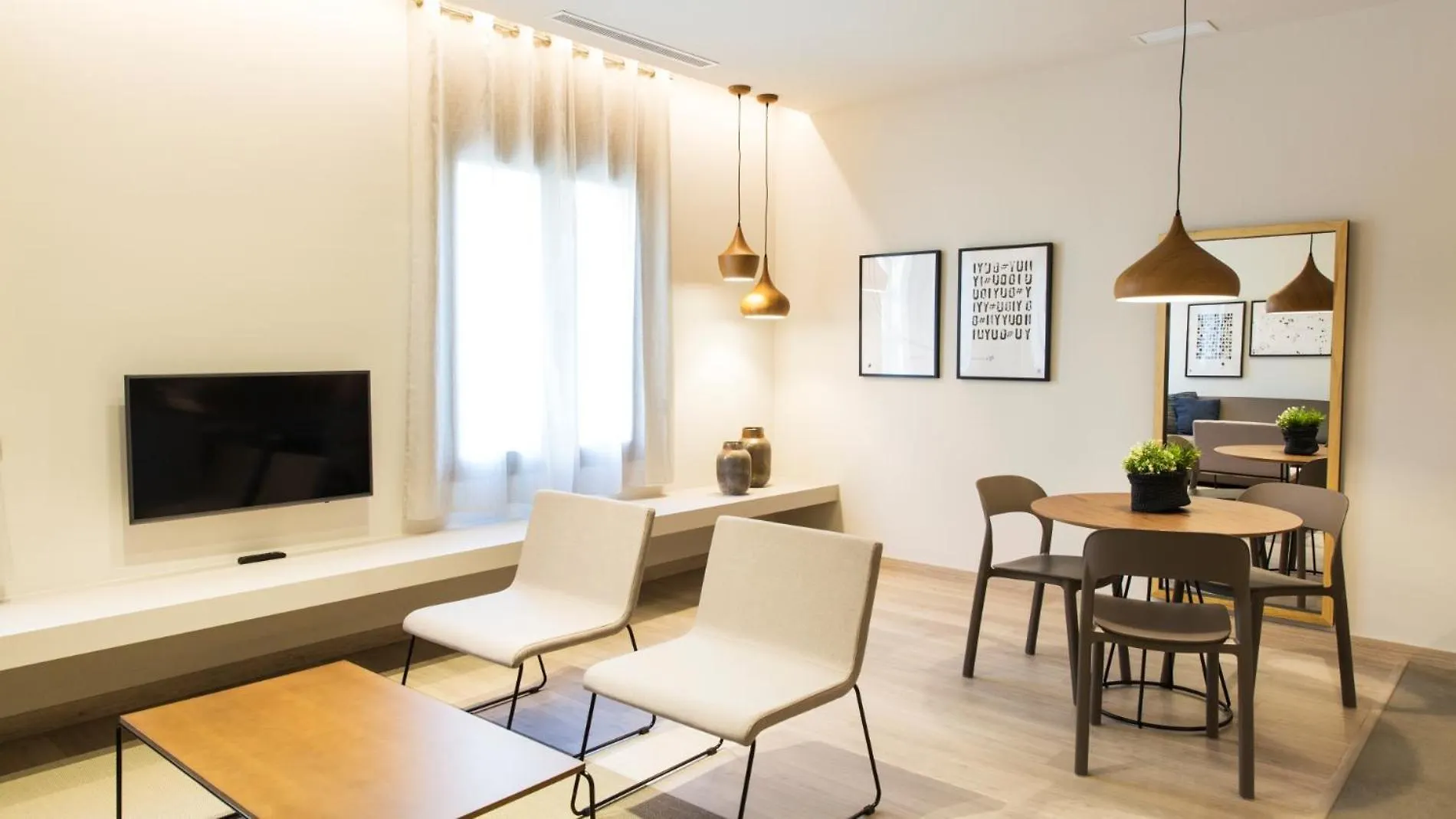 Fisa Rentals Ramblas Apartments Barcelona